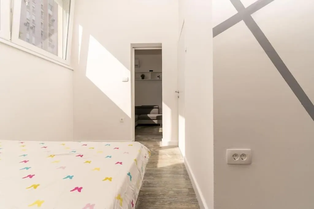Apartment Ena - Located In Quiet Area 500M Of The Sea Pula