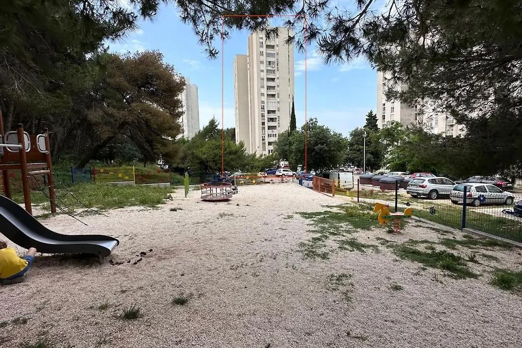 Apartment Ena - Located In Quiet Area 500M Of The Sea Pula 0*,